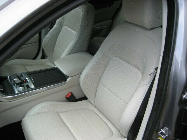 Jaguar XF 2.0 D200 R-dynamic S Grey #13
