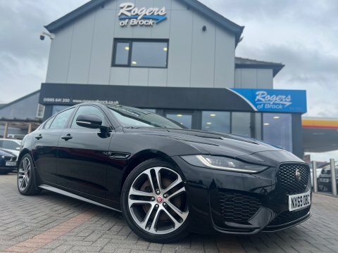 Jaguar XE R-dynamic Se NX69OBC Black #2