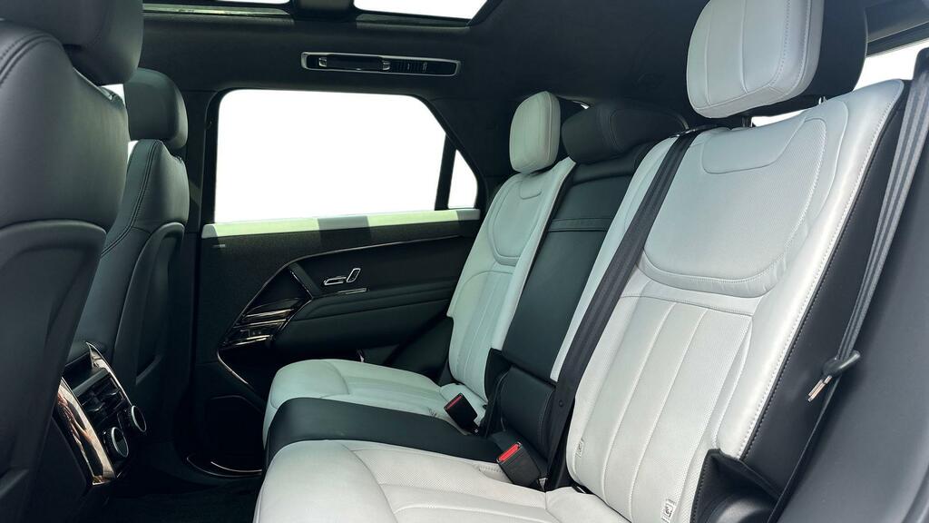 Land Rover Range Rover Sport P460e Swb PJ24WRR White #4