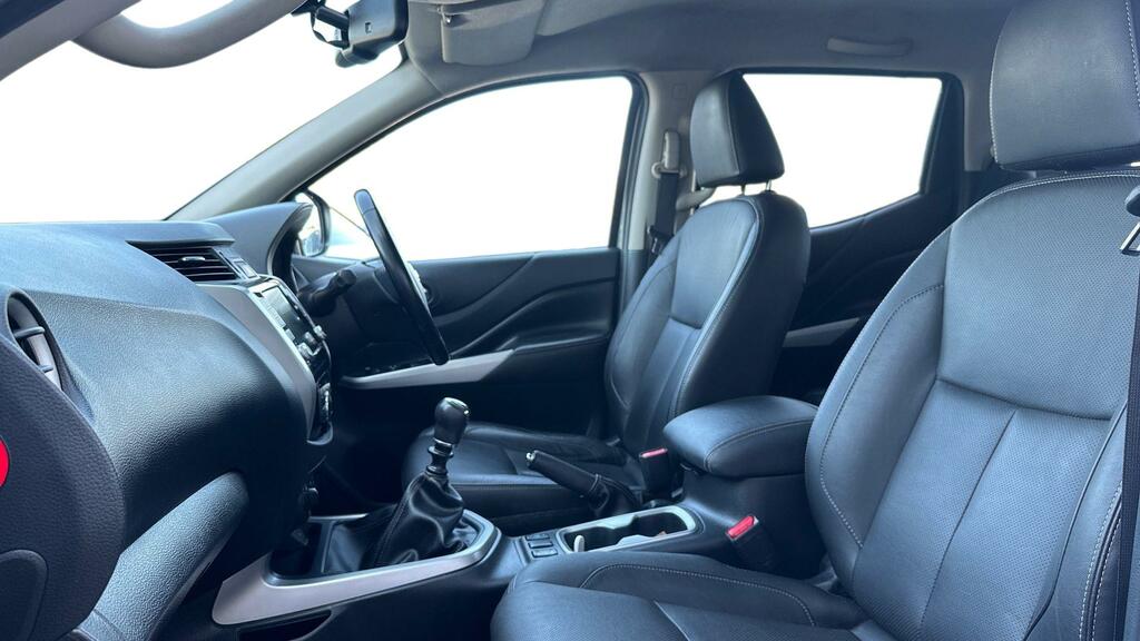 Nissan Navara 2.3 Dci Tekna Grey #3