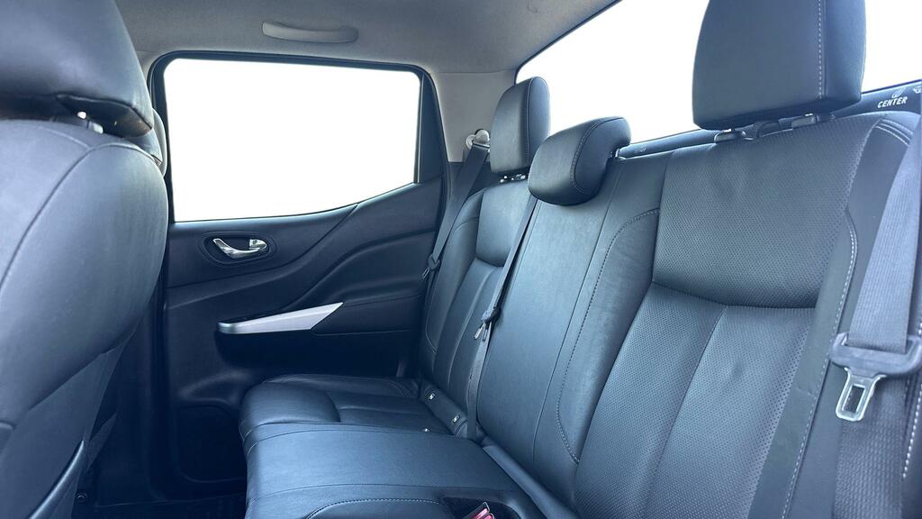 Nissan Navara 2.3 Dci Tekna Grey #4
