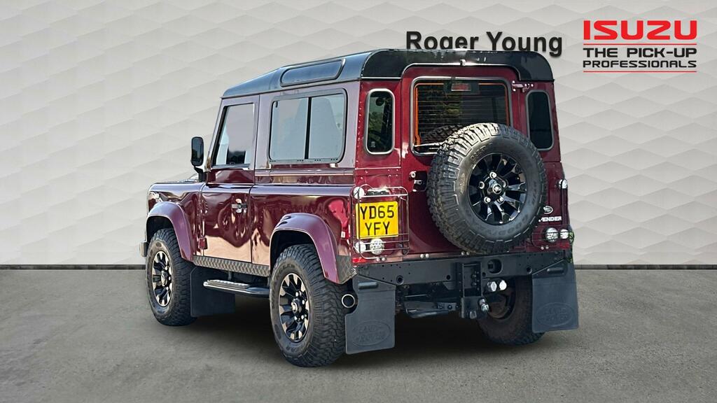 Land Rover Defender 2.2 Tdci Xs Red #2