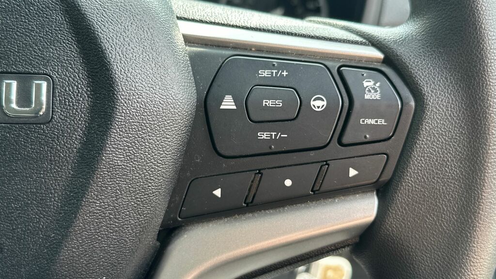 Isuzu D-Max 1.9 V-cross Steel Edition Double Cab 4X4 Grey #16