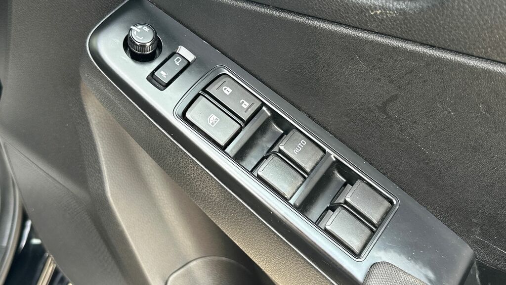 Isuzu D-Max 1.9 V-cross Steel Edition Double Cab 4X4 Grey #20