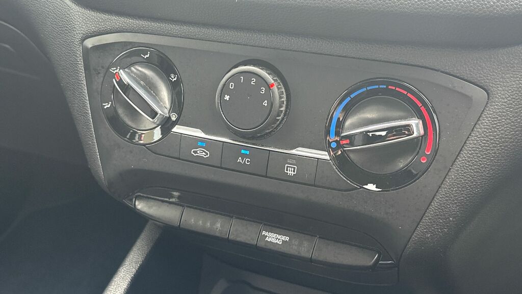 Hyundai I20 1.2 Se Blue #12