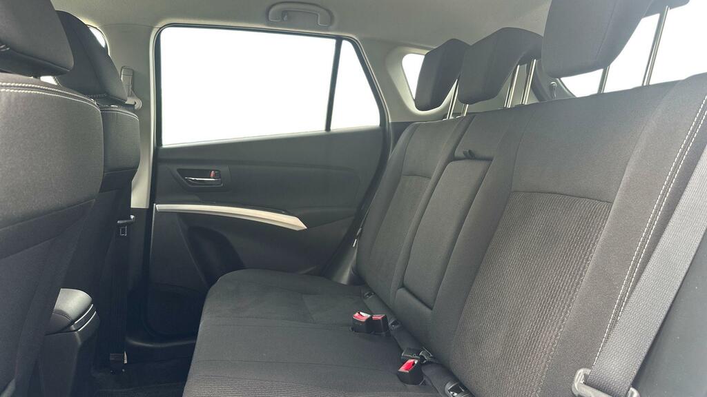 Suzuki SX4 S Cross 1.4 Boosterjet Mhev Sz-t White #4