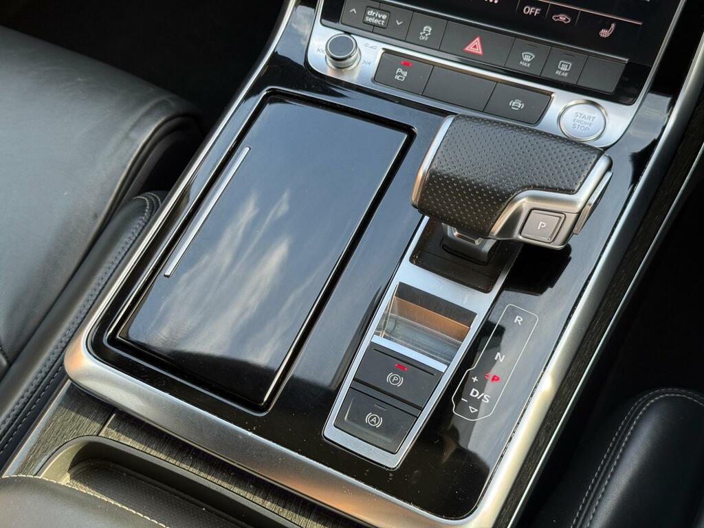Audi Q7 Tdi Quattro S Line Black Edition Mhev  #28