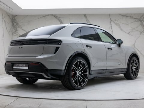 Porsche Macan Turbo Electric   #3