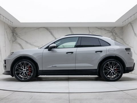 Porsche Macan Turbo Electric   #2
