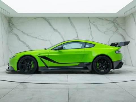 Aston Martin Vantage Gt12  #2