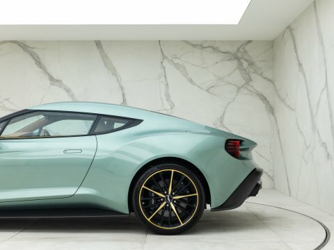Aston Martin Vanquish 6.0 V12 T-troniii Euro 6 Blue #24
