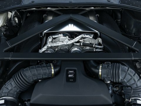 Aston Martin Vantage Vantage F1 Edition V8 Green #47