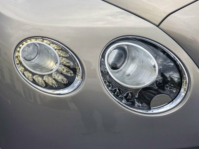 Bentley Continental Gt 4.0L Gt V8 S 521 Bhp White #24