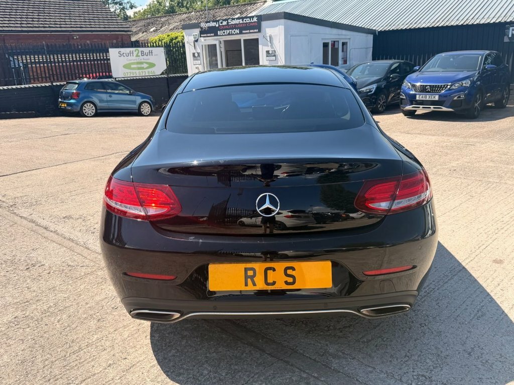 Mercedes-Benz C Class 2L Sport Black #3