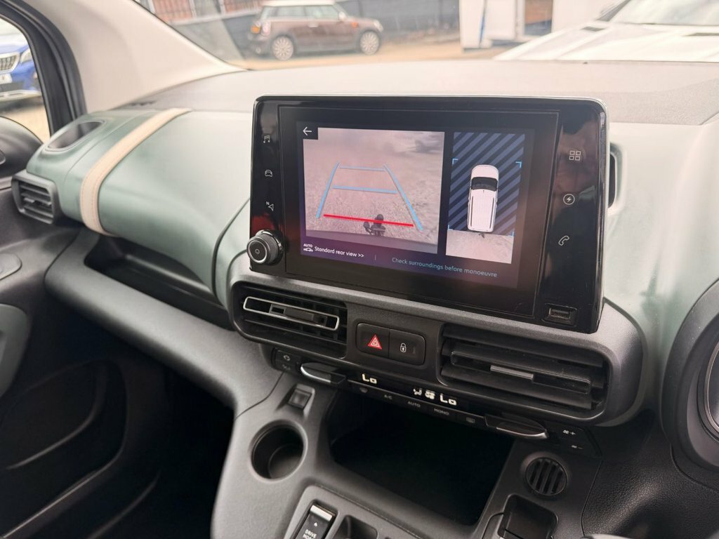 Citroen e-Berlingo 100Kw Feel M 50Kwh 11Kwch Beige #9