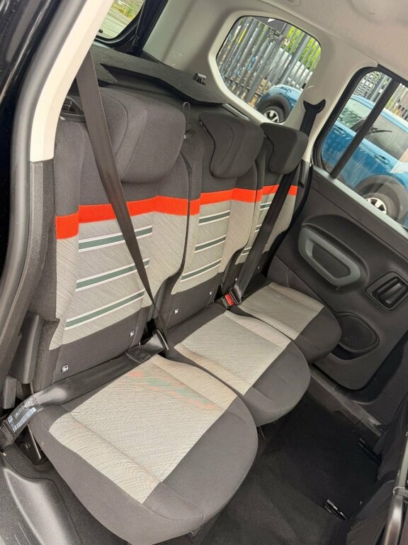 Citroen e-Berlingo 100Kw Feel M 50Kwh 11Kwch Beige #17