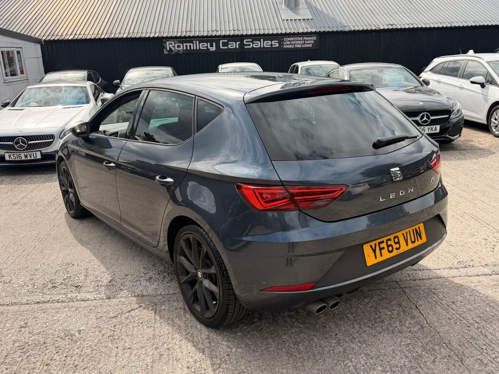 Seat Leon 1.5L Fr Black Edition Grey #4