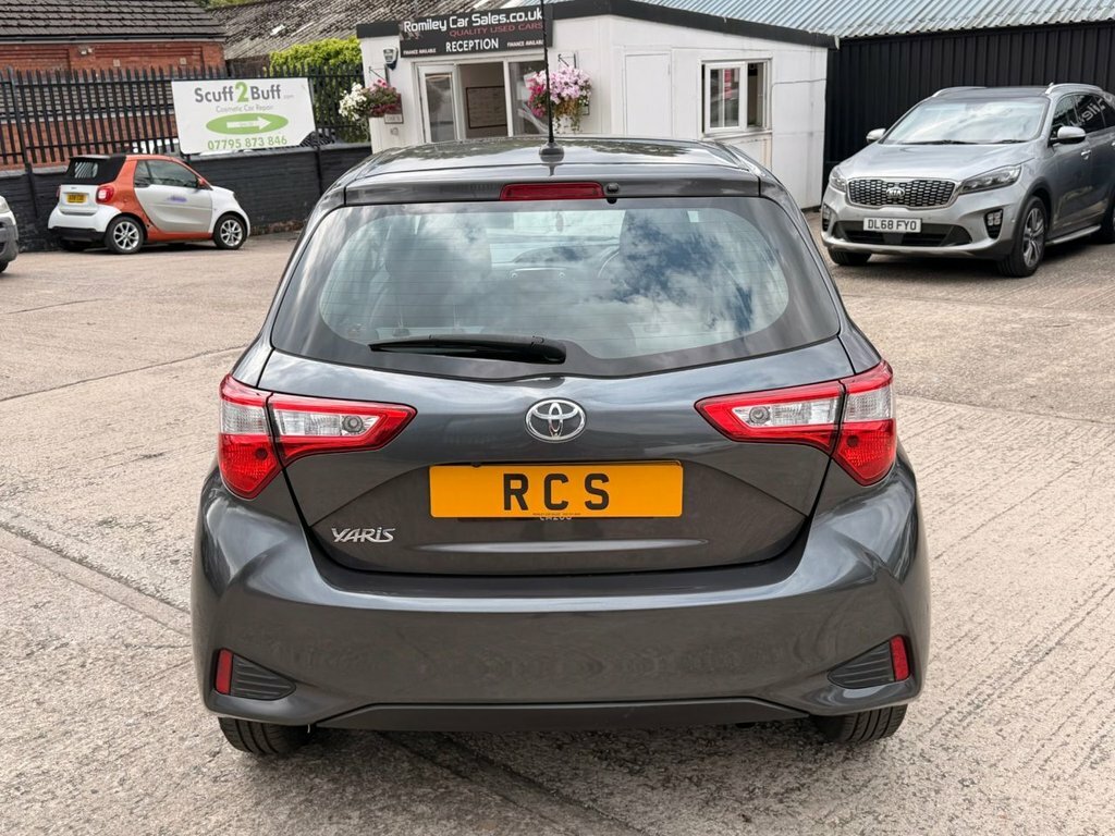 Toyota Yaris 1.5L Icon Tech RK17FFR Grey #3