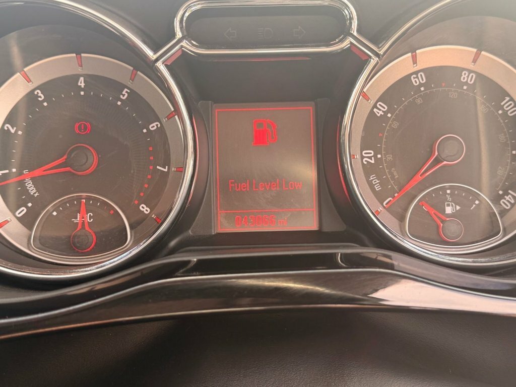 Vauxhall Adam 1.2I Glam Blue #12