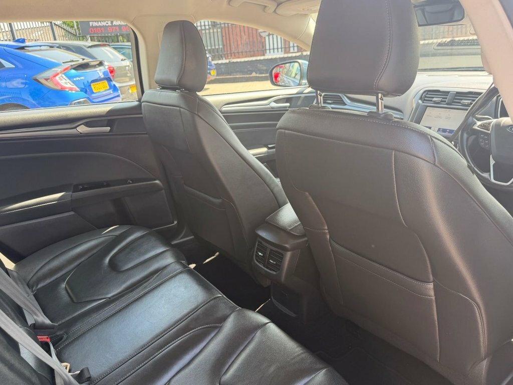 Ford Mondeo 2L Titanium Edition Black #18