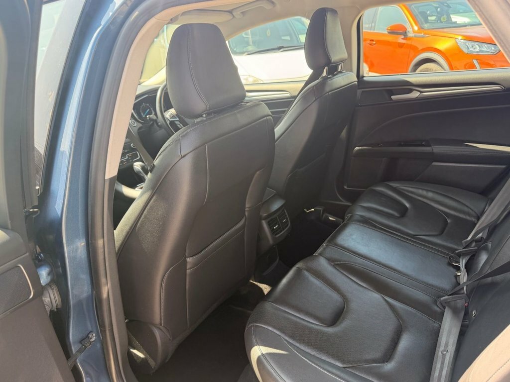 Ford Mondeo 2L Titanium Edition Black #21