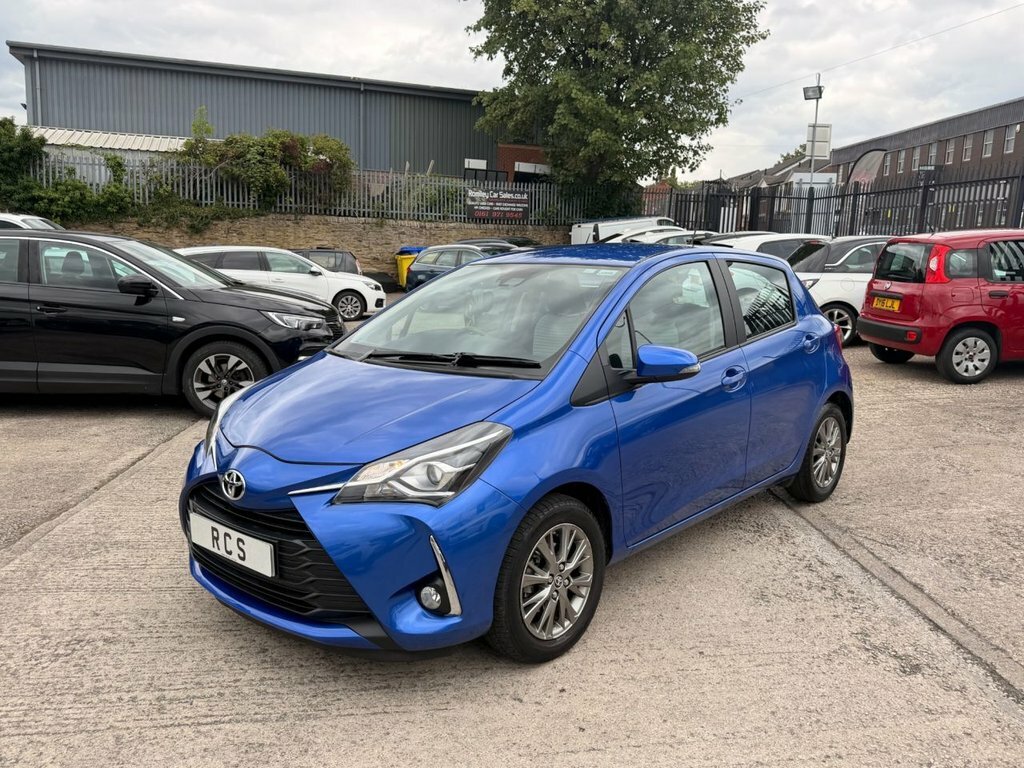 Toyota Yaris Hatchback Blue #5