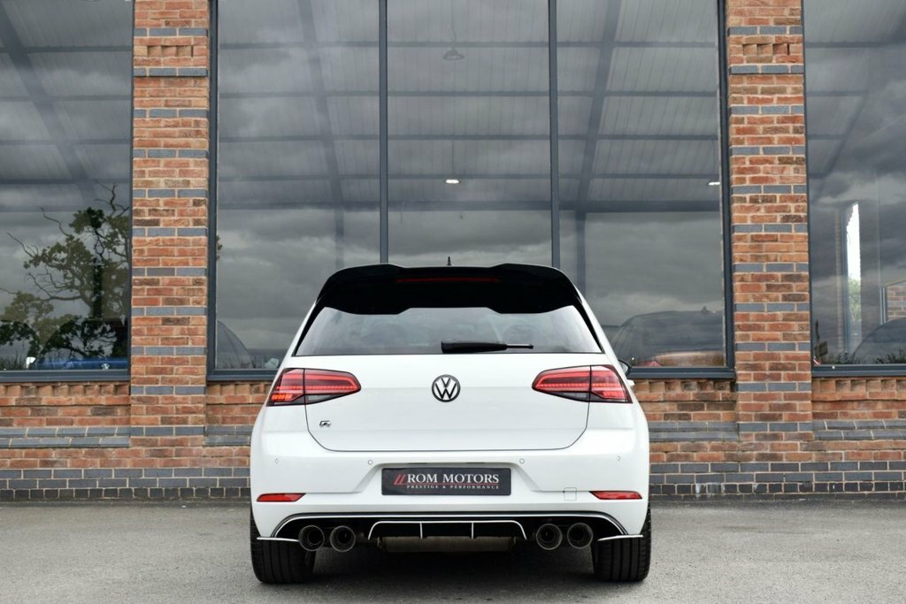 Volkswagen Golf 2L R DA19SNJ White #6