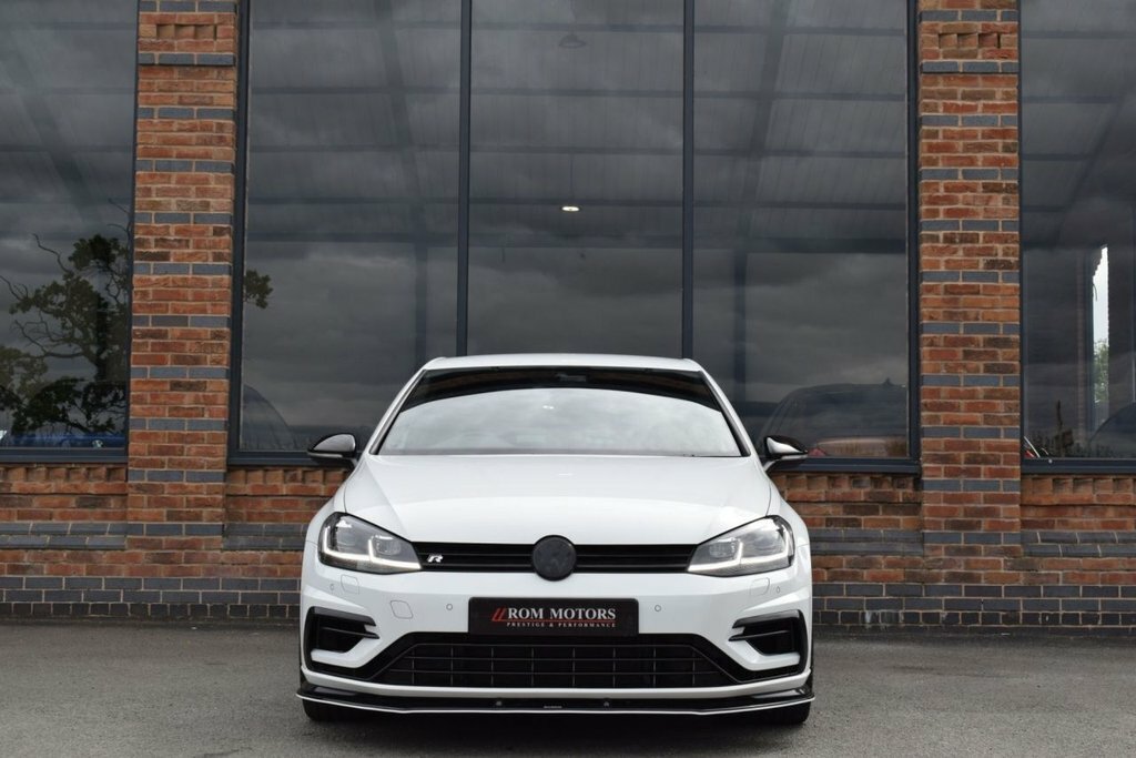 Volkswagen Golf 2L R DA19SNJ White #4