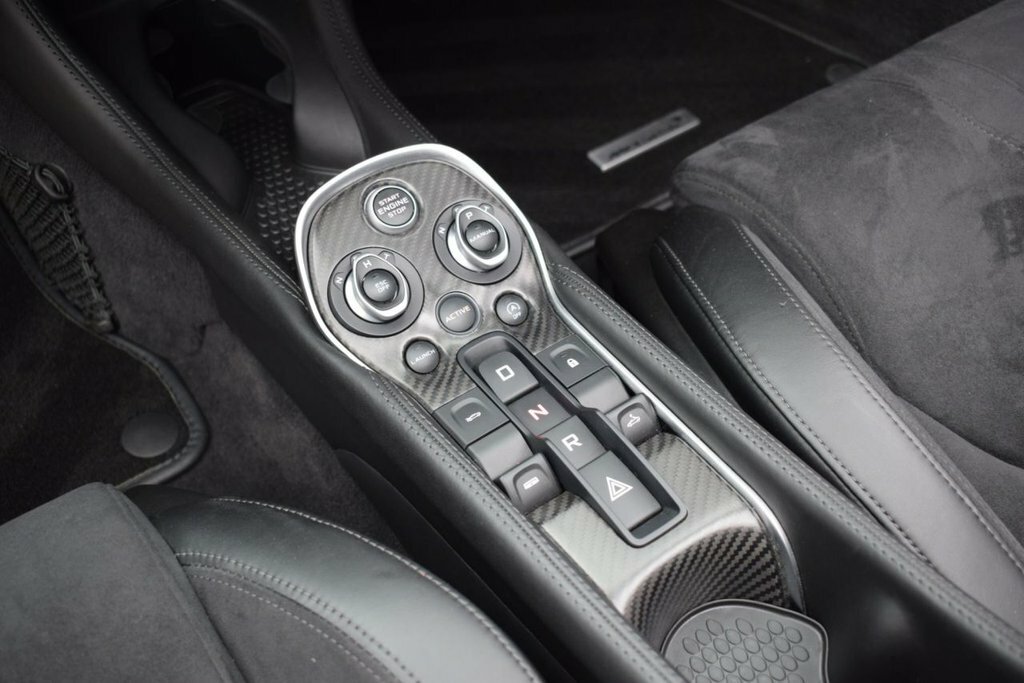 McLaren 570S 3.8T V8 Spider Ssg Euro 6 Ss Black #23