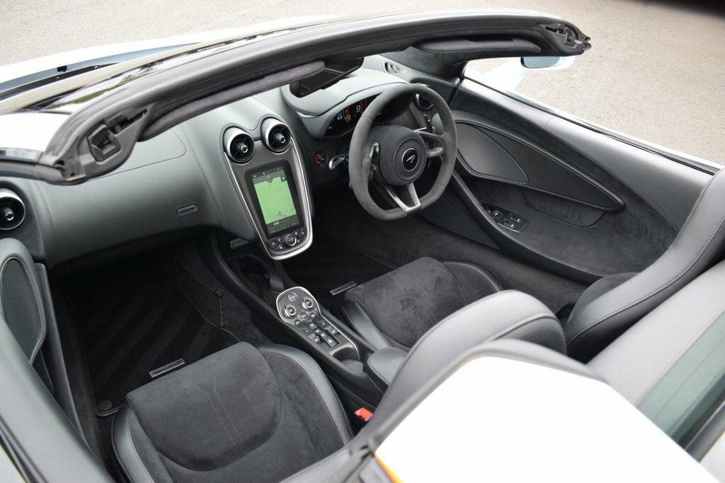 McLaren 570S 3.8T V8 Spider Ssg Euro 6 Ss Black #28