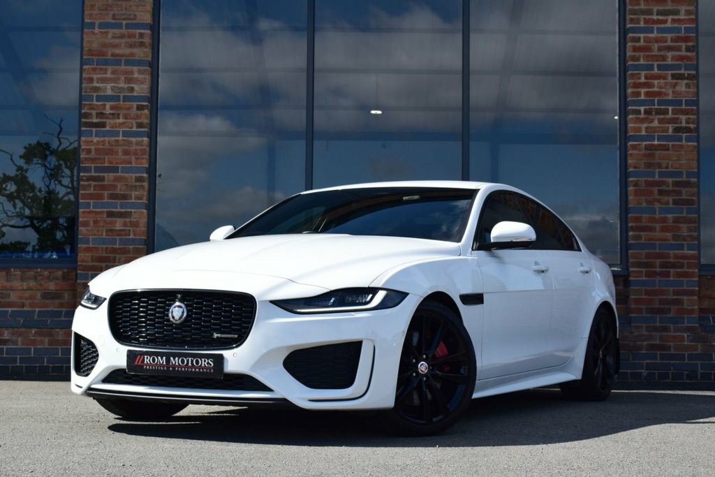 Jaguar XE 2.0I R-dynamic Black Saloon Euro 6 Black #34