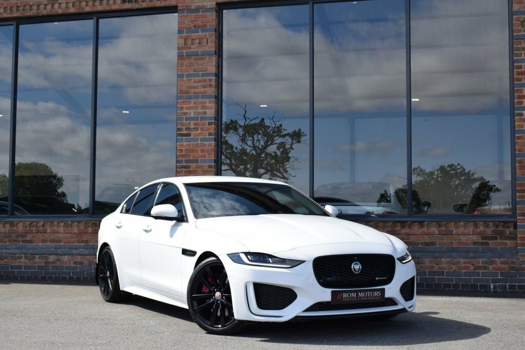 Jaguar XE 2.0I R-dynamic Black Saloon Euro 6 Black #8
