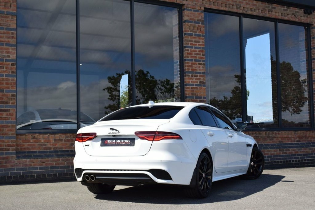 Jaguar XE 2L R-dynamic S White #2