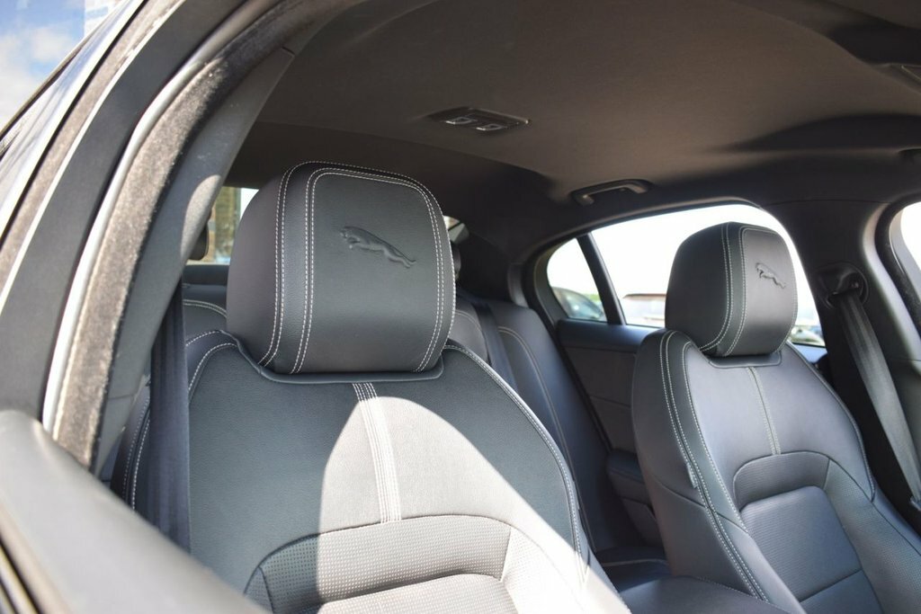 Jaguar XE 2.0I R-dynamic Black Saloon Euro 6 Black #13