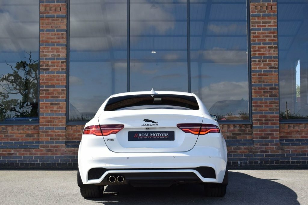 Jaguar XE 2L R-dynamic S White #6