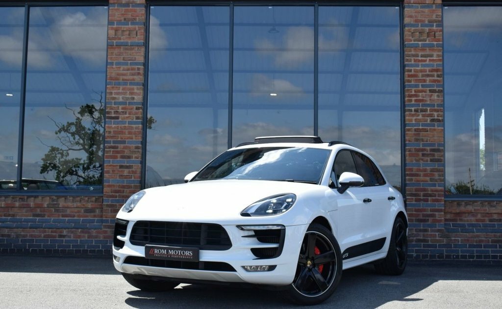 Porsche Macan 3L Gts White