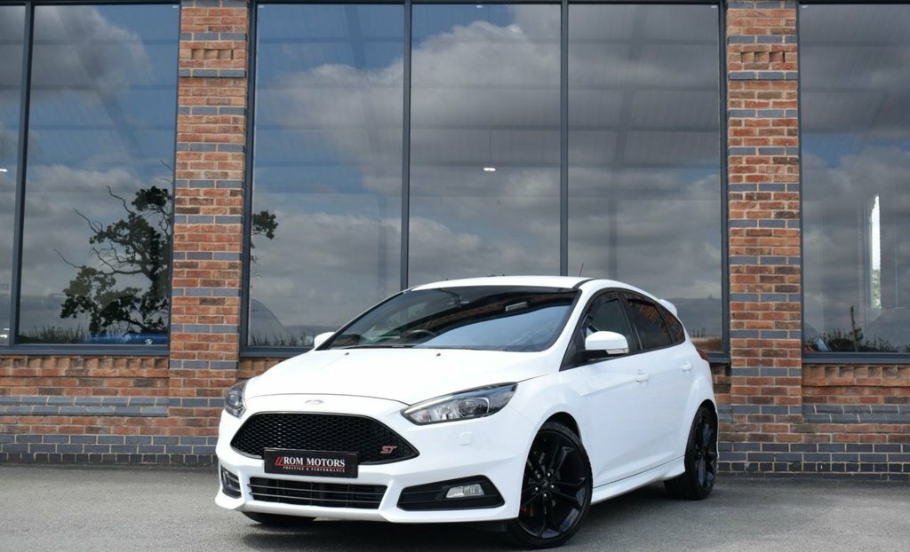 Ford Focus 2L St-3 White