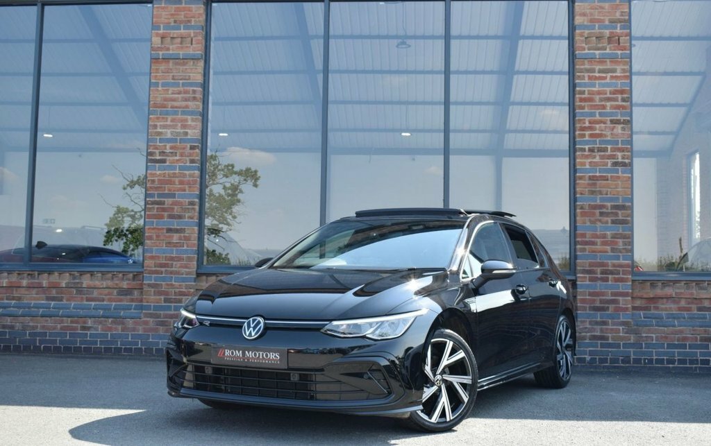 Volkswagen Golf 1.5L R-line Black