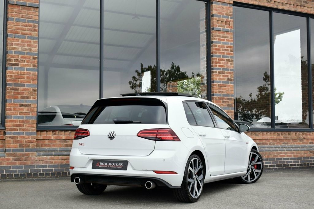 Volkswagen Golf 2L Gti Performance PF19KYU White #2