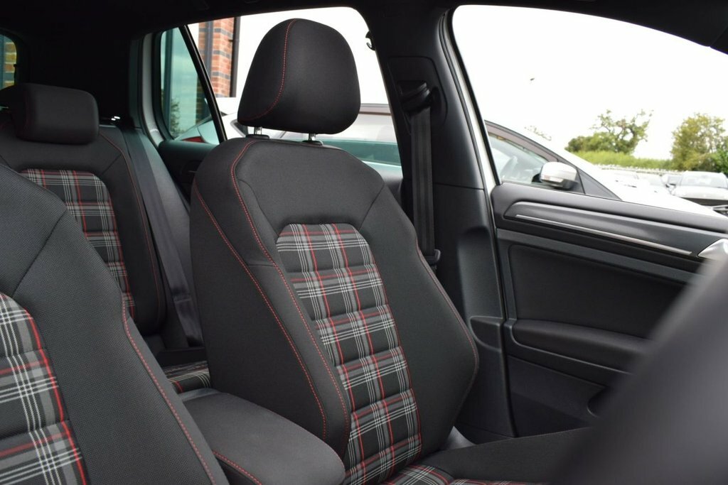 Volkswagen Golf 2L Gti Performance PF19KYU White #5