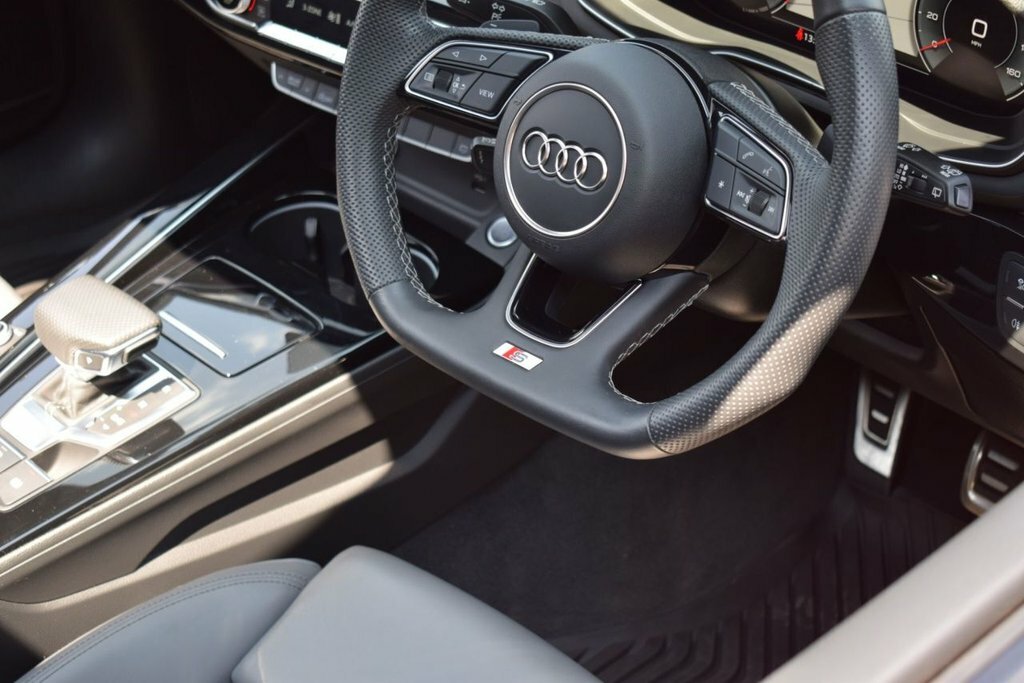 Audi A4 Avant Technik Black #11