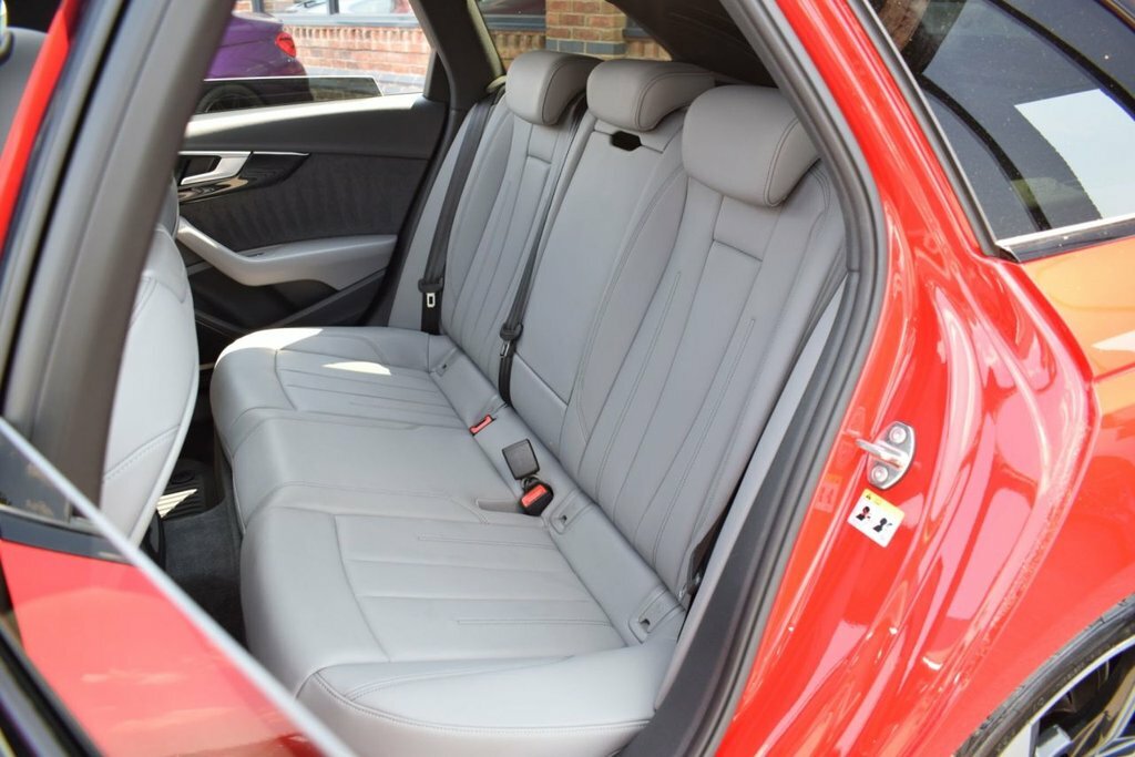 Audi A4 Avant Technik Black #29