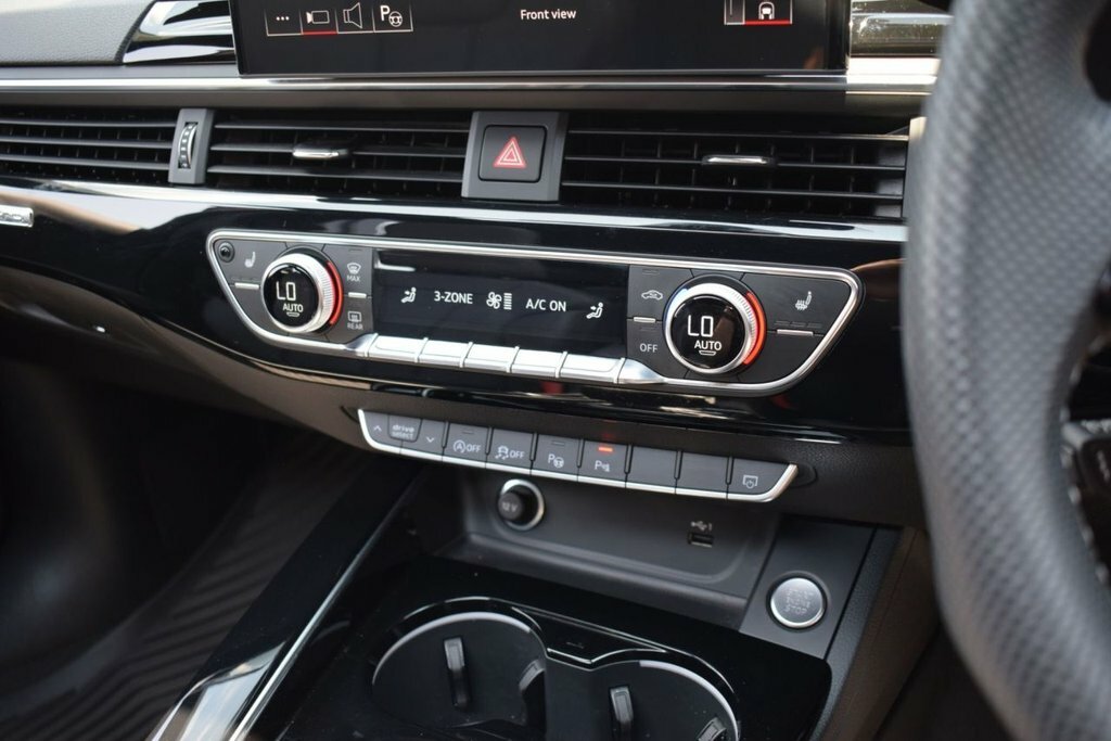 Audi A4 Avant Technik Black #19
