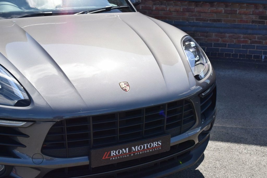 Porsche Macan Black #45
