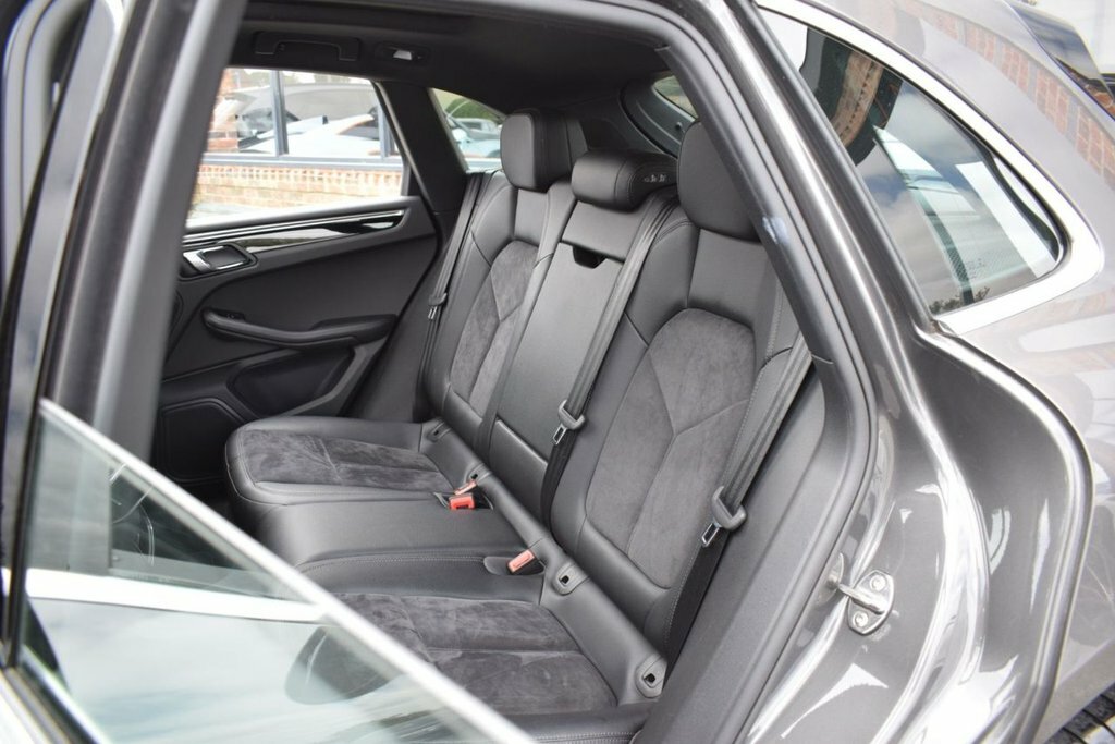 Porsche Macan Black #26