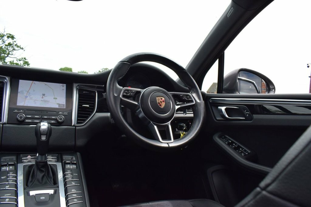 Porsche Macan Black #23