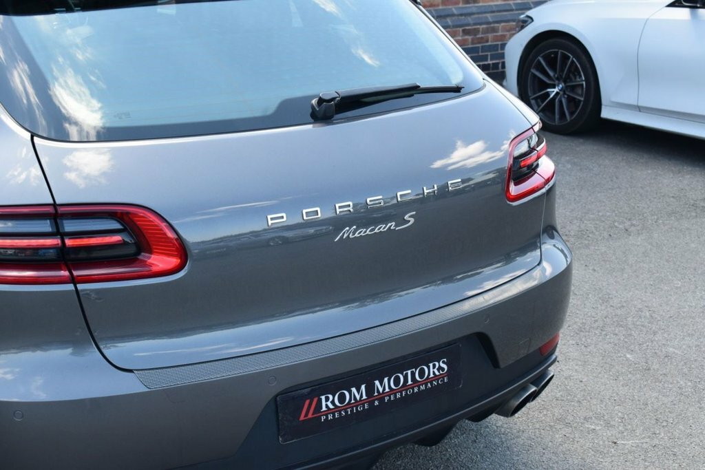 Porsche Macan Black #46