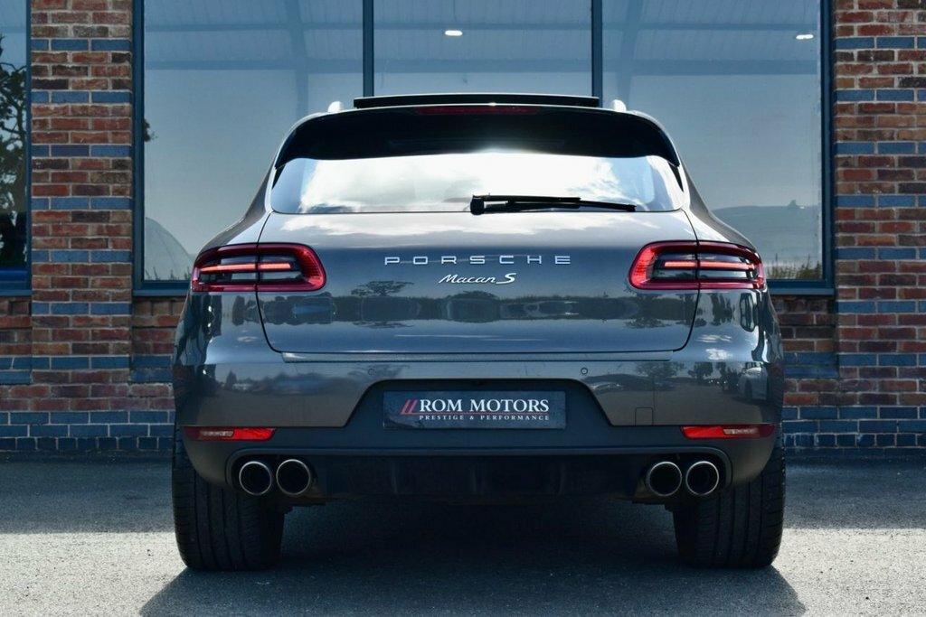 Porsche Macan Black #49