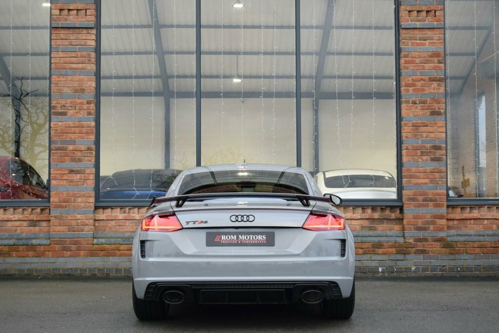 Audi TT RS Ttrs Tfsi Quattro White #16