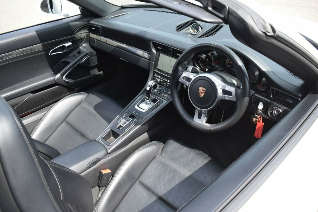 Porsche 911 3.8L 991 Turbo S White #3